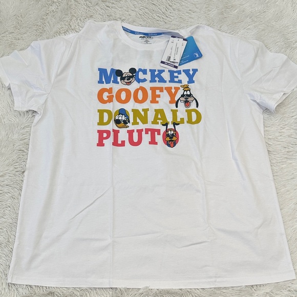 Disney Other - 🏈 NWT Disney Mickey & Friends T-Shirt